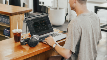 HEADPHONE LAB: An interview with the developers - No more compromises with headphones
