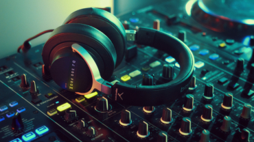 DJ Kopfhörer vs. Studio Kopfhörer - beyerdynamic